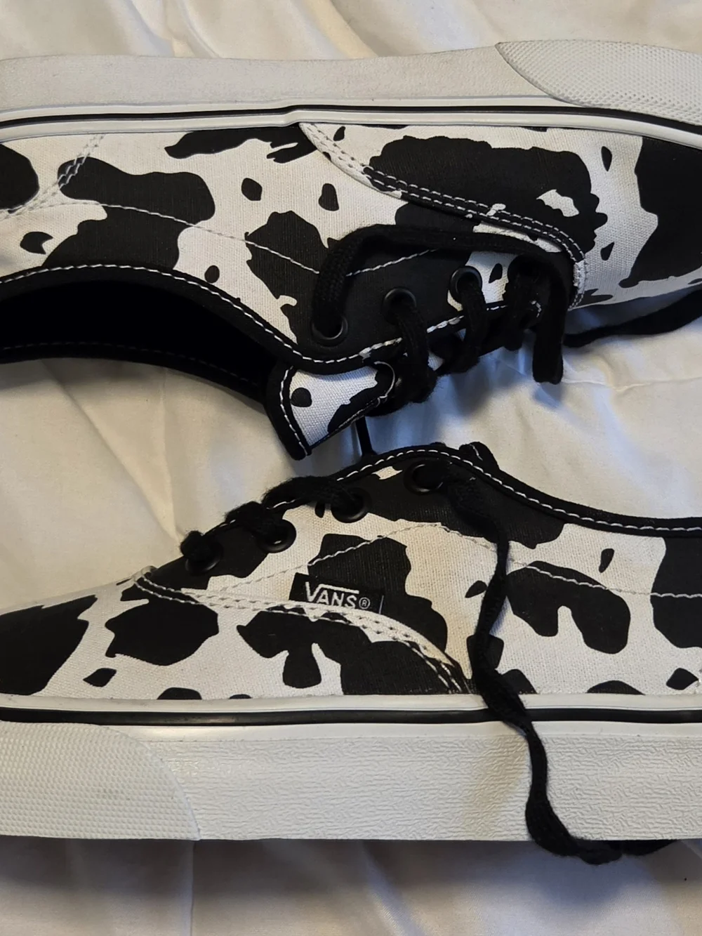 Vans Black and White Cow Pattern Low-Top Sneakers Womens Size 8